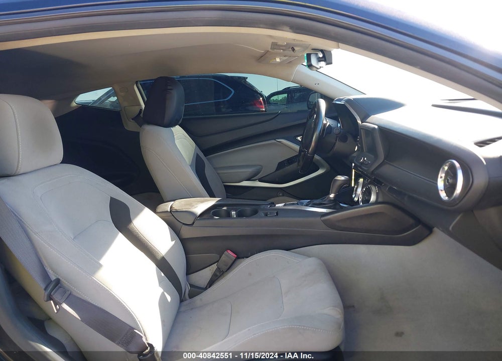 2017 CHEVROLET CAMARO 1LT VIN: 1G1FB1RS0H0170538