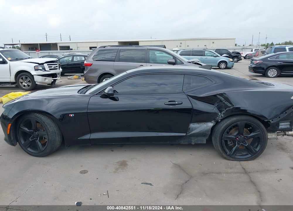 2017 CHEVROLET CAMARO 1LT VIN: 1G1FB1RS0H0170538