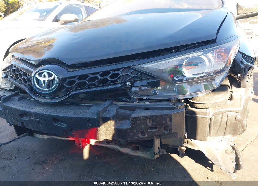 2018 TOYOTA COROLLA IM VIN: JTNKARJEXJJ558482