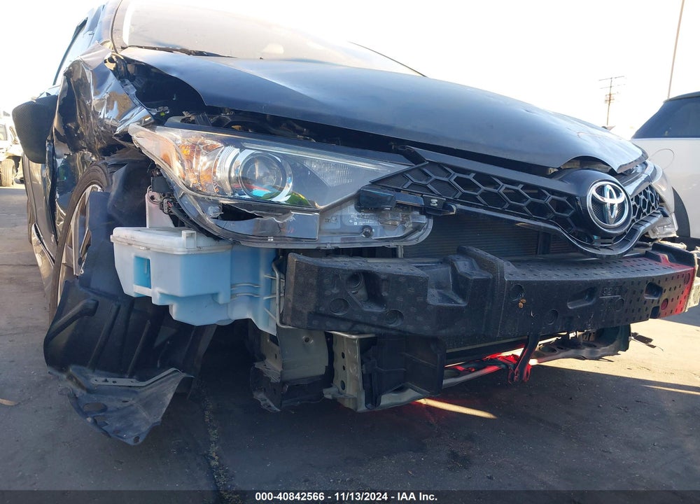 2018 TOYOTA COROLLA IM VIN: JTNKARJEXJJ558482