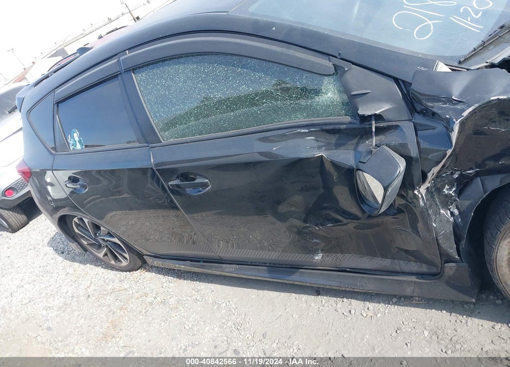 2018 TOYOTA COROLLA IM VIN: JTNKARJEXJJ558482