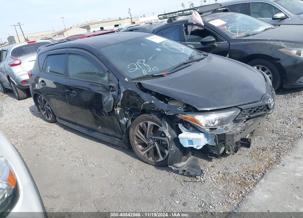 2018 TOYOTA COROLLA IM VIN: JTNKARJEXJJ558482