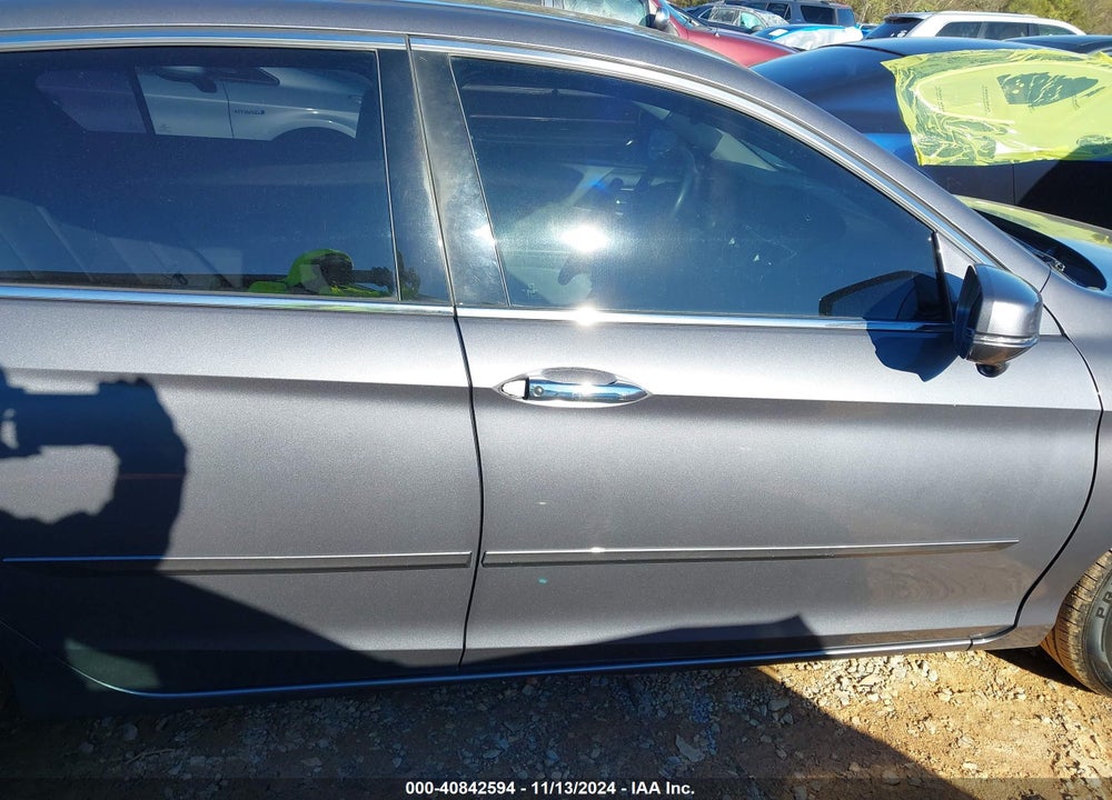 2013 HONDA ACCORD EX-L V-6 VIN: 1HGCR3F8XDA018721