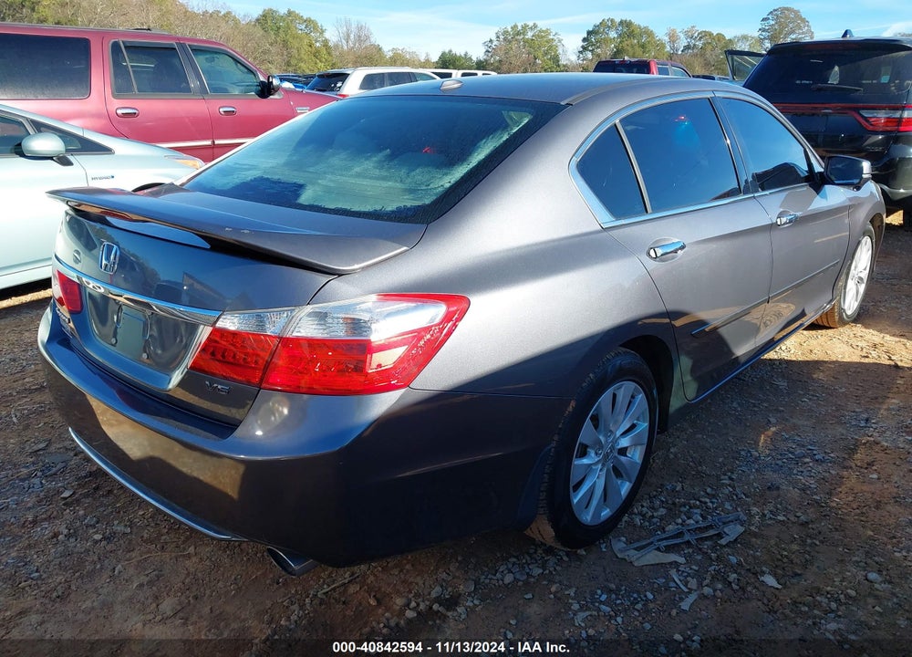 2013 HONDA ACCORD EX-L V-6 VIN: 1HGCR3F8XDA018721