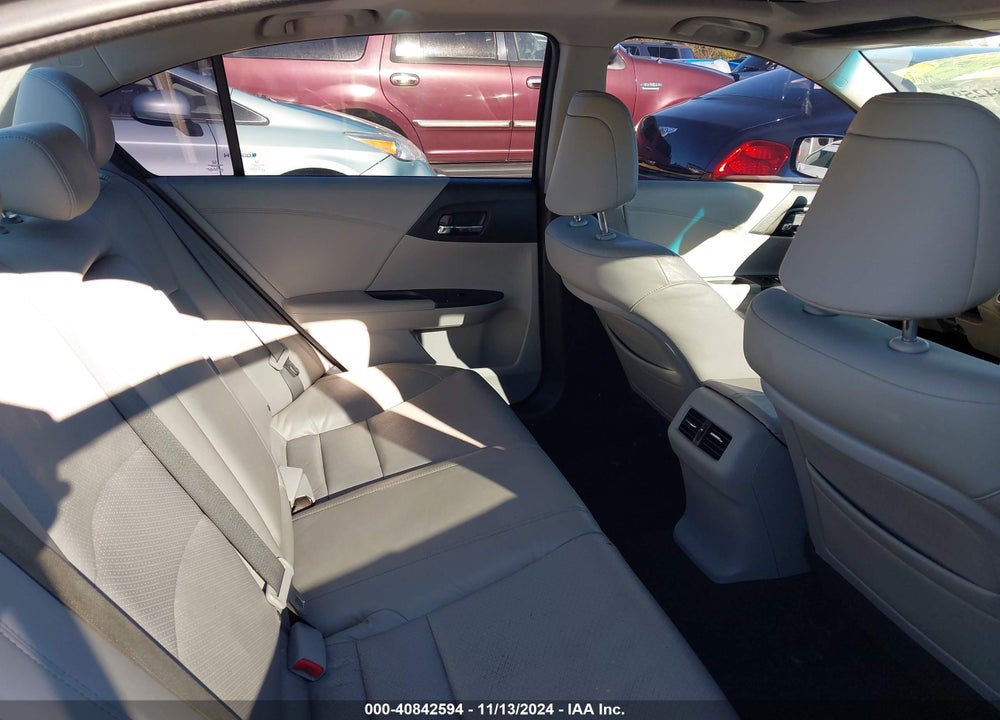 2013 HONDA ACCORD EX-L V-6 VIN: 1HGCR3F8XDA018721