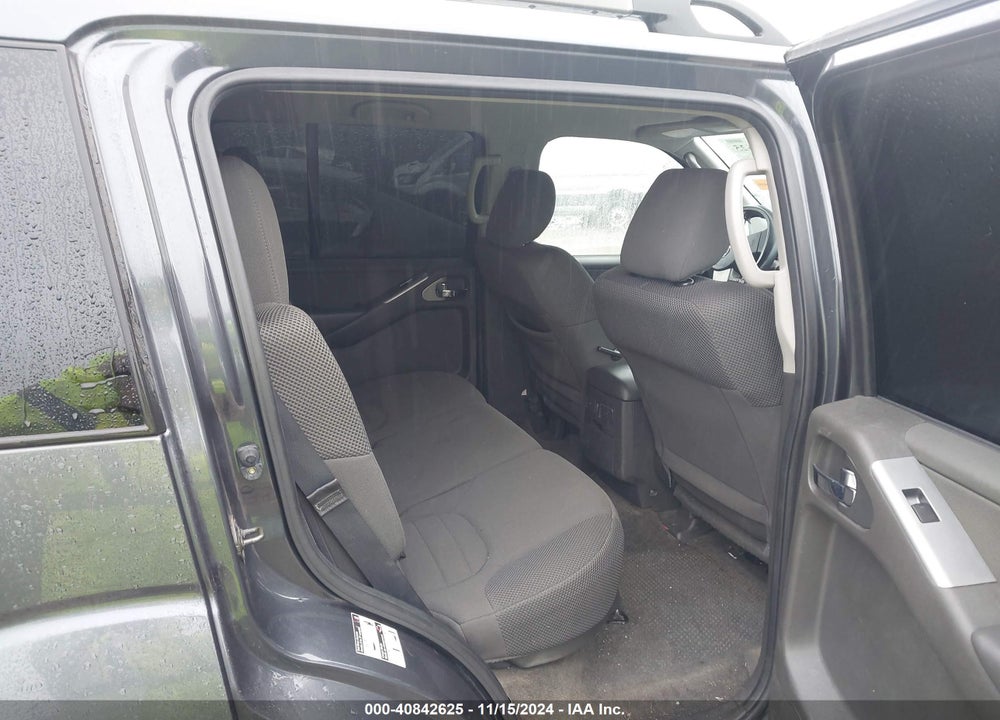 2012 NISSAN PATHFINDER S VIN: 5N1AR1NN8CC614040