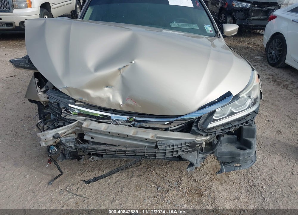 2017 HONDA ACCORD LX VIN: 1HGCR2F32HA195879