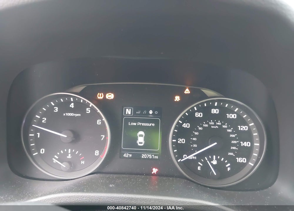 2018 HYUNDAI ELANTRA SEL VIN: 5NPD84LFXJH270536