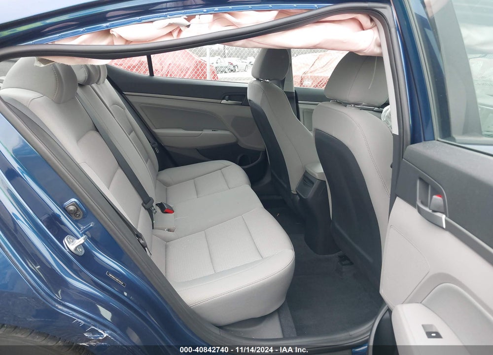 2018 HYUNDAI ELANTRA SEL VIN: 5NPD84LFXJH270536