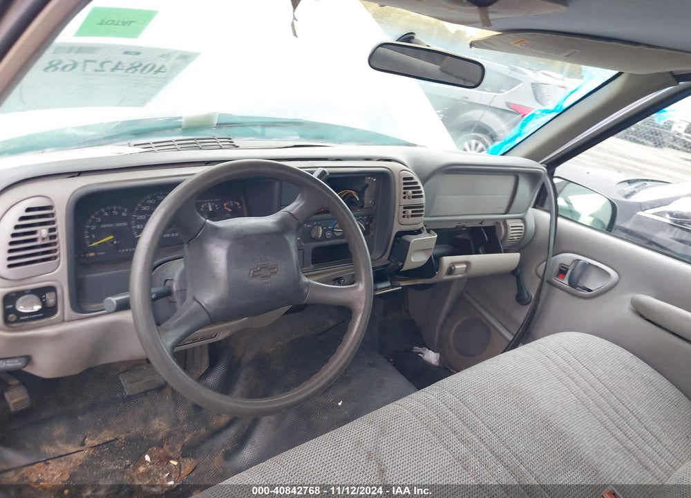 1998 CHEVROLET C1500 FLEETSIDE W/T VIN: 1GCEC14W2WZ232332