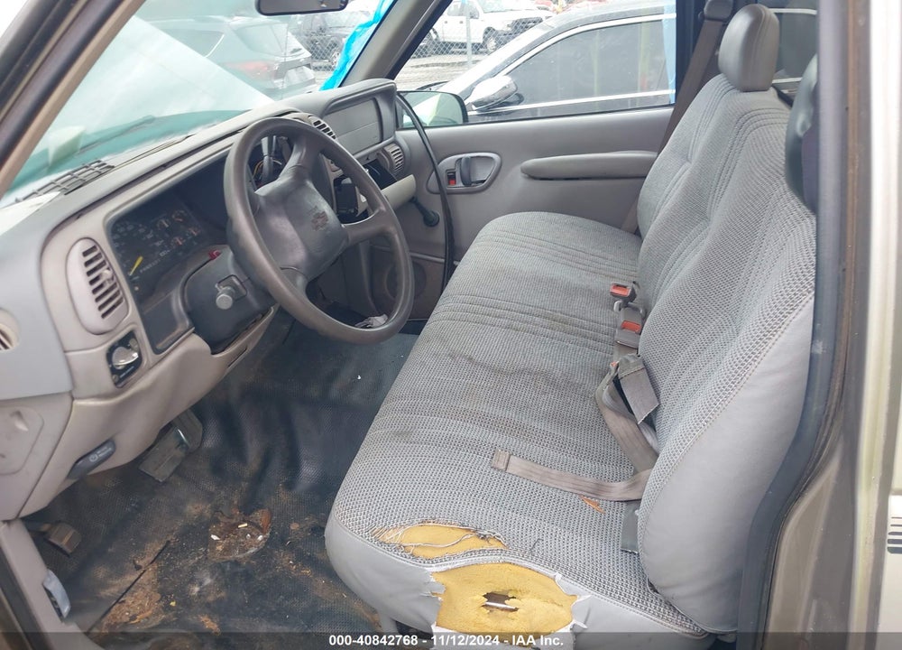 1998 CHEVROLET C1500 FLEETSIDE W/T VIN: 1GCEC14W2WZ232332