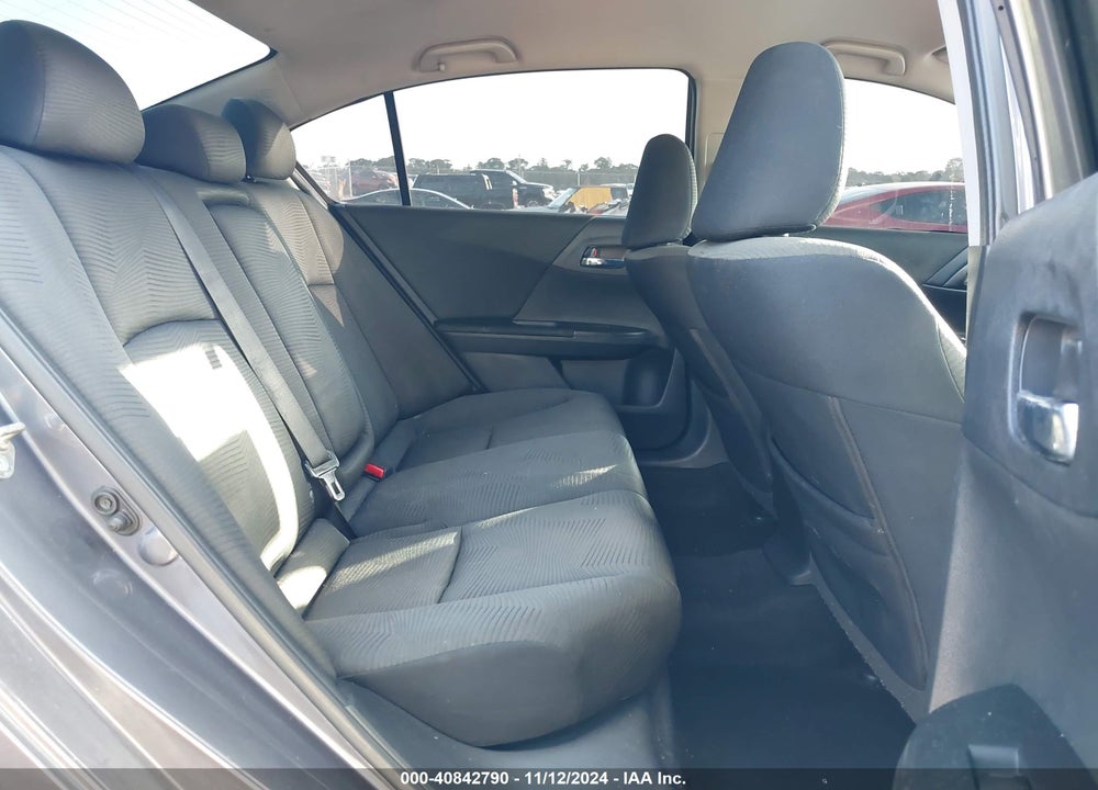 2015 HONDA ACCORD LX VIN: 1HGCR2F38FA110136