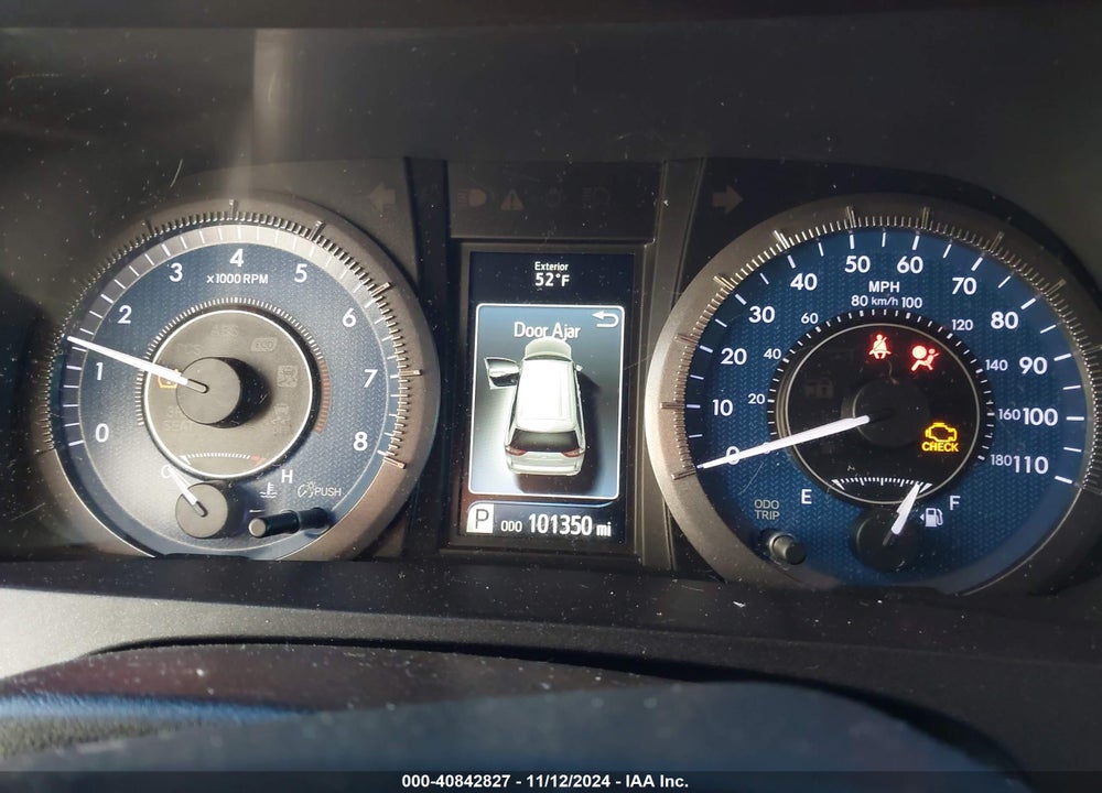 2015 TOYOTA SIENNA XLE 8 PASSENGER VIN: 5TDYK3DC1FS617884