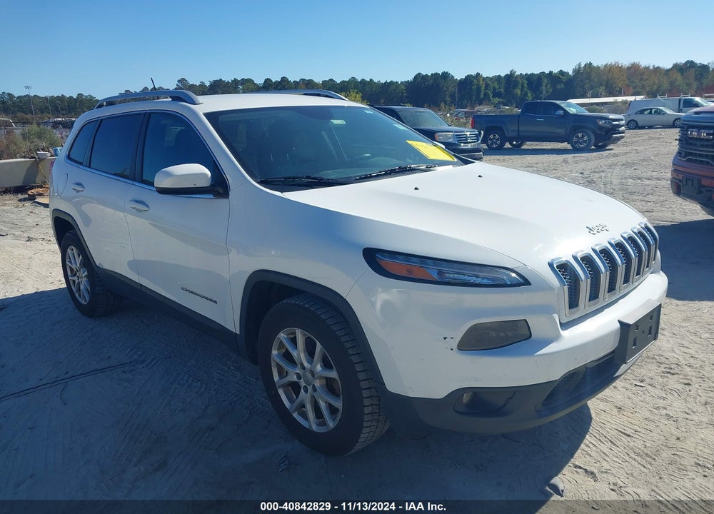 2017 JEEP CHEROKEE LATITUDE 4X4 VIN: 1C4PJMCB5HW575686