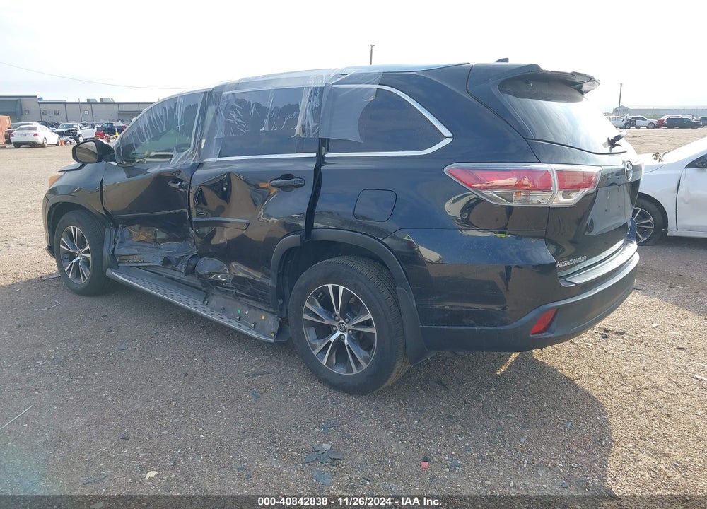 2016 TOYOTA HIGHLANDER XLE V6 VIN: 5TDKKRFH8GS186897