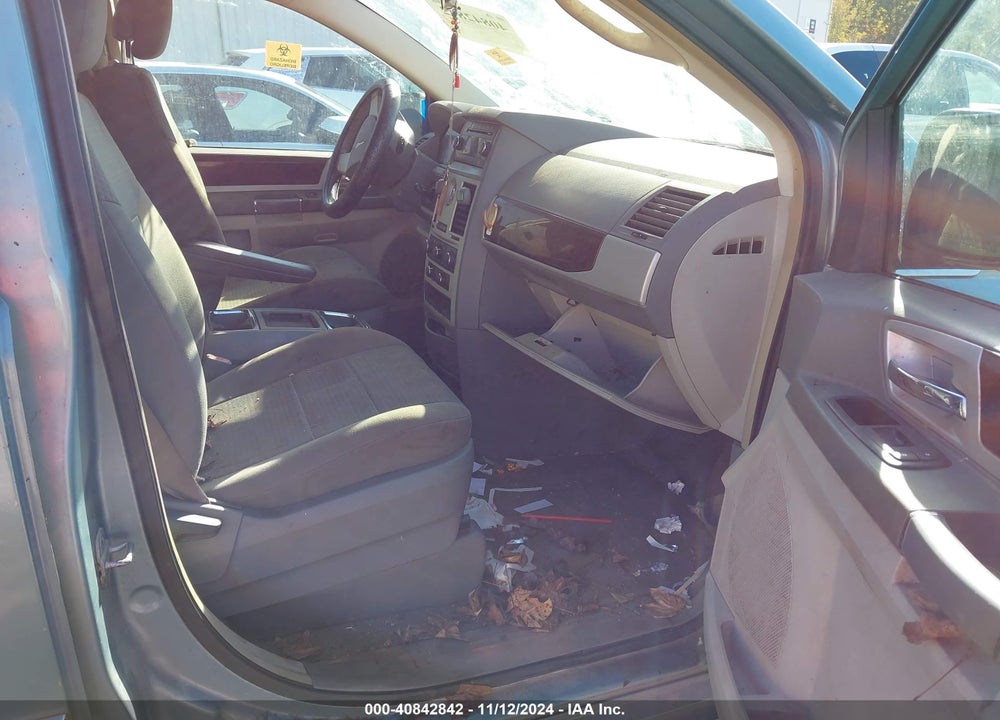 2010 CHRYSLER TOWN & COUNTRY TOURING VIN: 2A4RR5D12AR308852