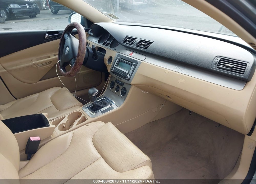 2008 VOLKSWAGEN PASSAT VIN: WVWAK73C48E055451