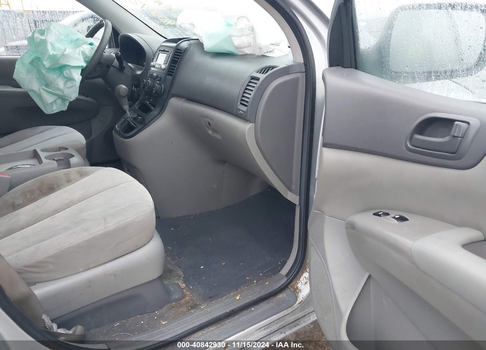 2011 KIA SEDONA LX VIN: KNDMG4C79B6384955