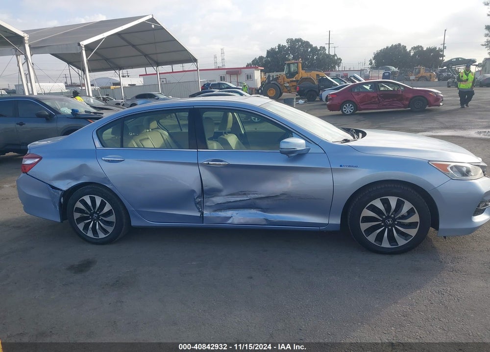 2017 HONDA ACCORD HYBRID VIN: JHMCR6F51HC024583