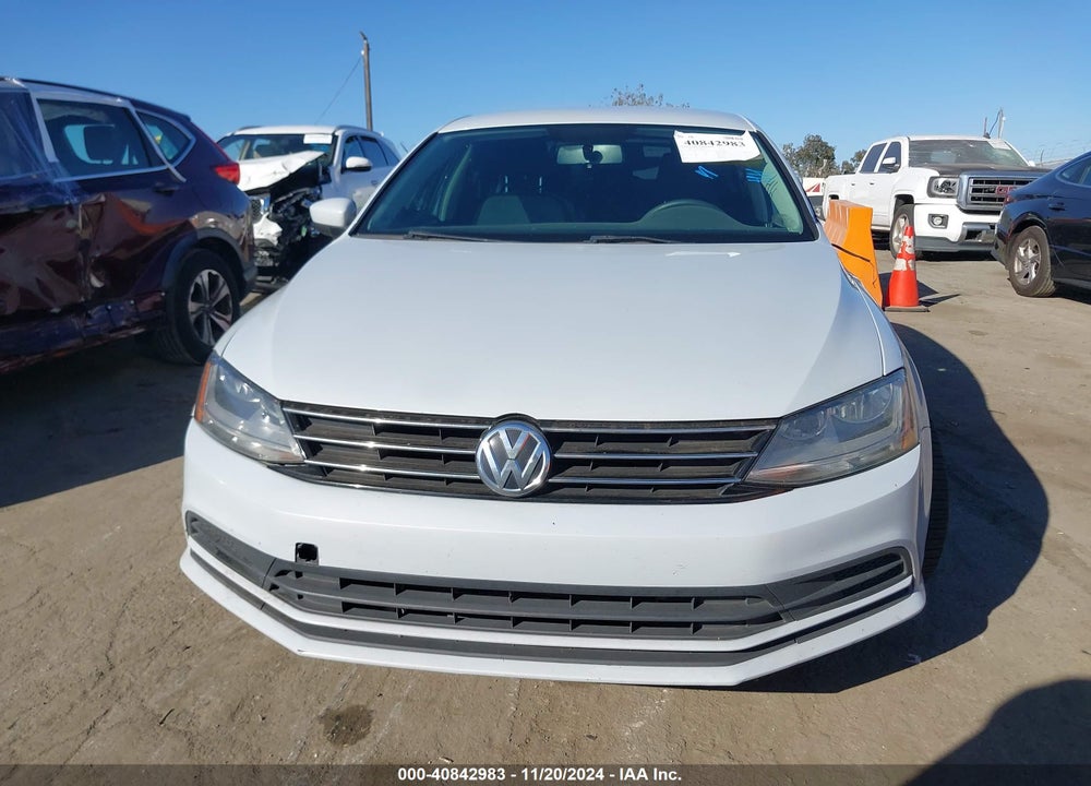 2017 VOLKSWAGEN JETTA 1.4T S VIN: 3VW2B7AJ1HM245995