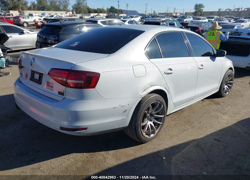 2017 VOLKSWAGEN JETTA 1.4T S VIN: 3VW2B7AJ1HM245995