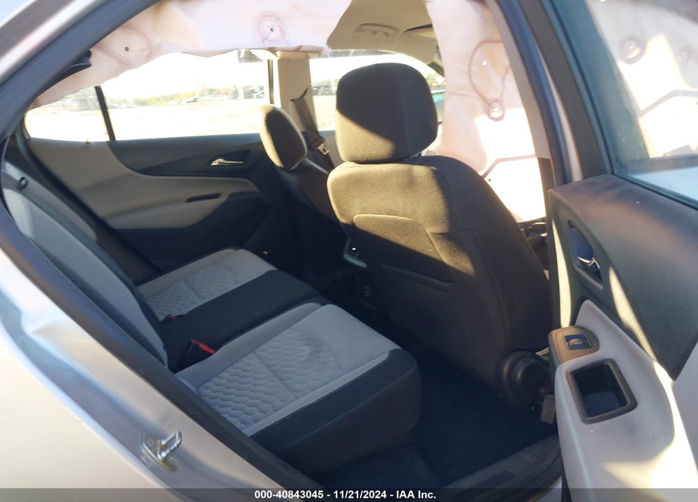 2020 CHEVROLET EQUINOX FWD LS VIN: 3GNAXHEV4LS666155