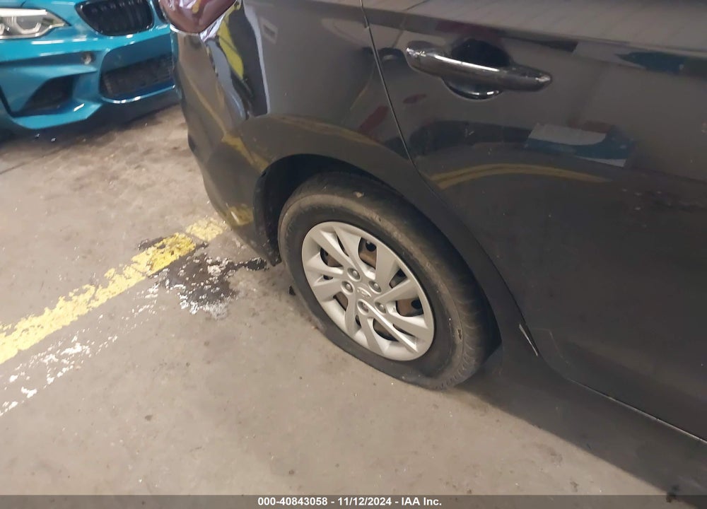 2018 HYUNDAI ELANTRA SE VIN: 5NPD74LF8JH262678