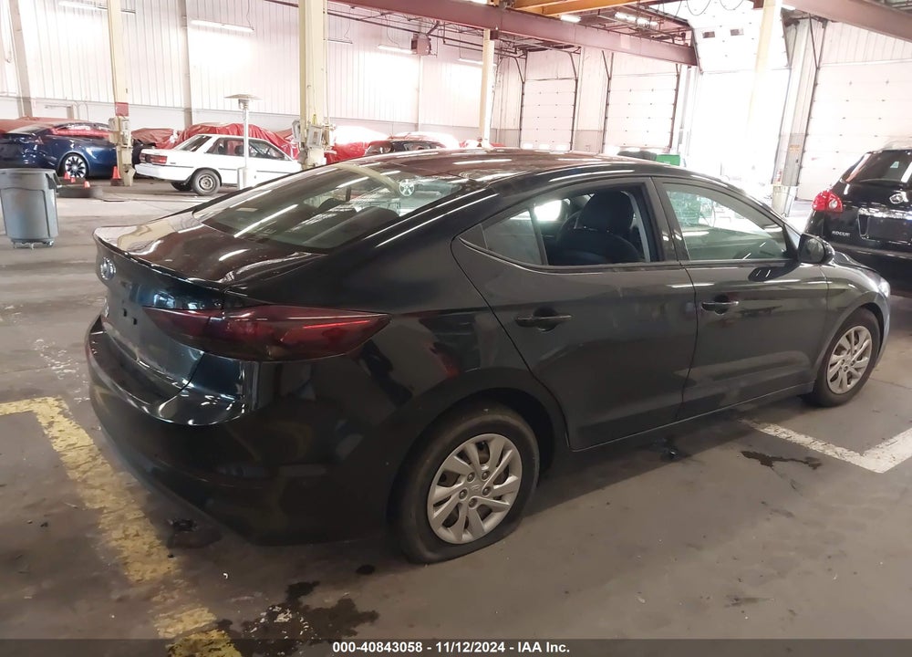 2018 HYUNDAI ELANTRA SE VIN: 5NPD74LF8JH262678