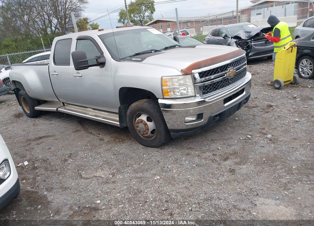 2011 CHEVROLET SILVERADO 3500HD LTZ VIN: 1GC4K1C83BF186412