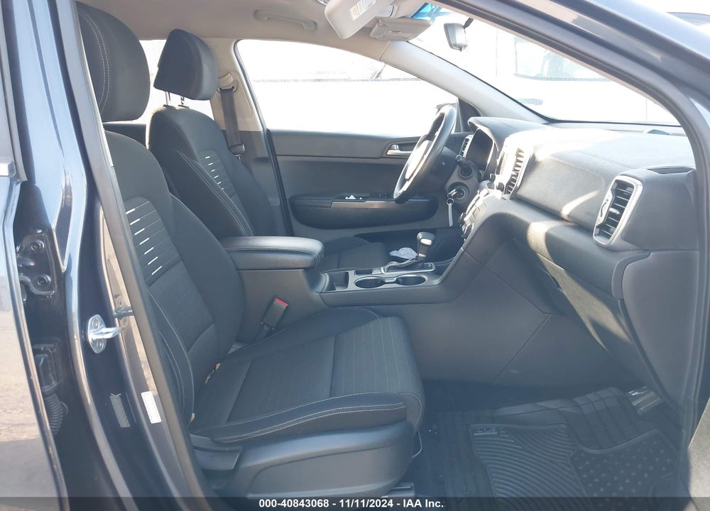 2018 KIA SPORTAGE LX VIN: KNDPM3AC5J7449308