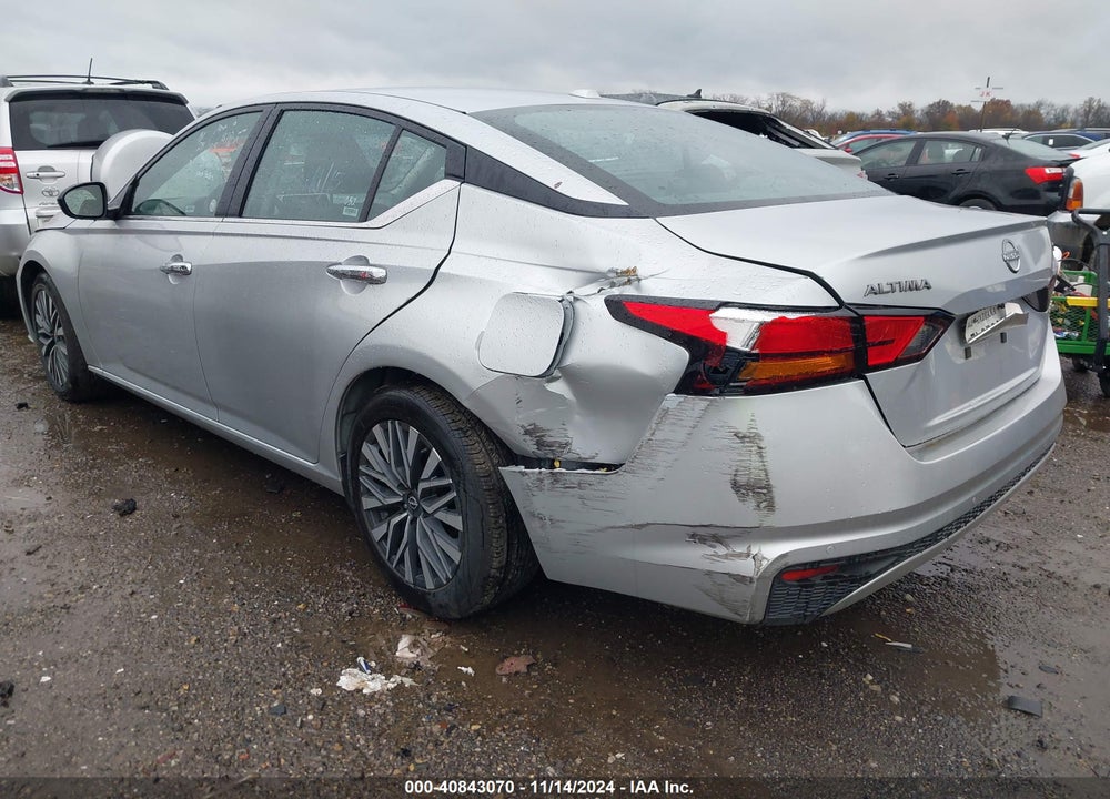 2024 NISSAN ALTIMA SV FWD VIN: 1N4BL4DV9RN377137