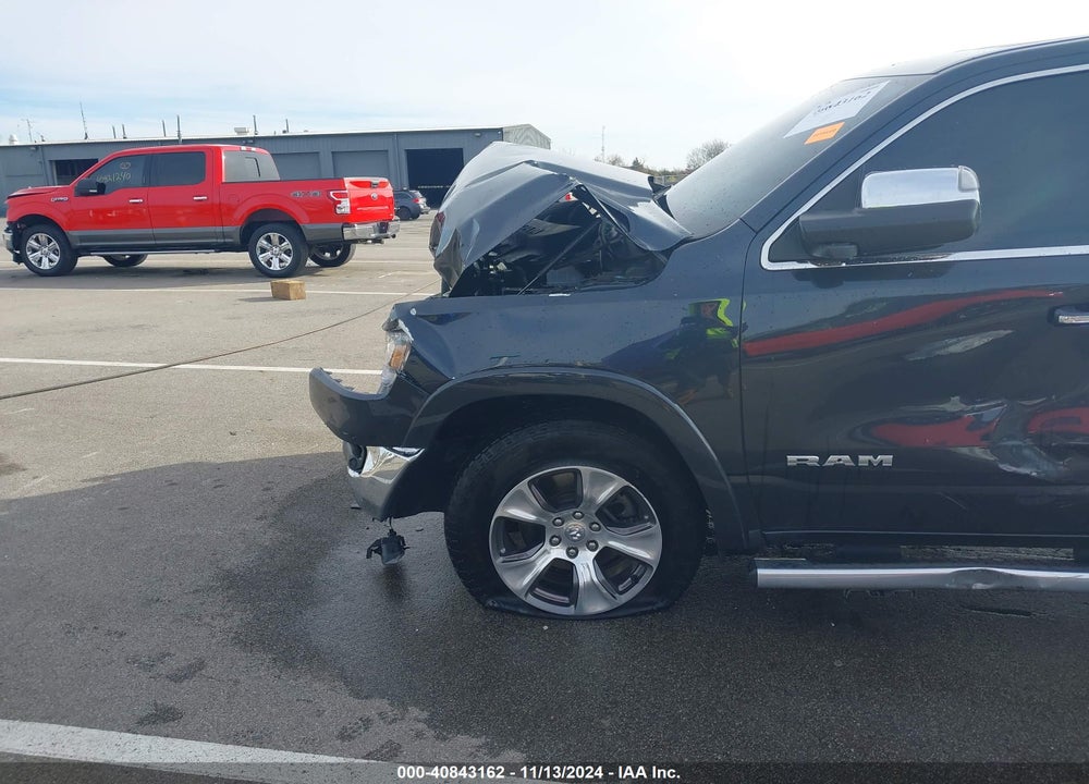2019 RAM 1500 LAIE  4X4 6'4 BOX VIN: 1C6SRFRTXKN579302