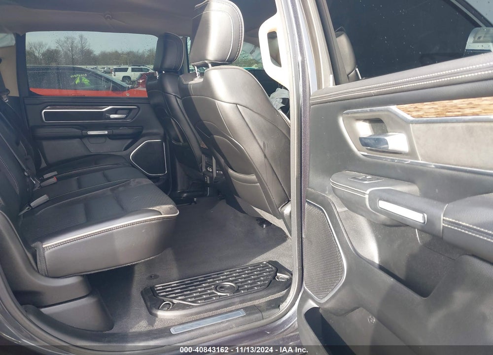 2019 RAM 1500 LAIE  4X4 6'4 BOX VIN: 1C6SRFRTXKN579302