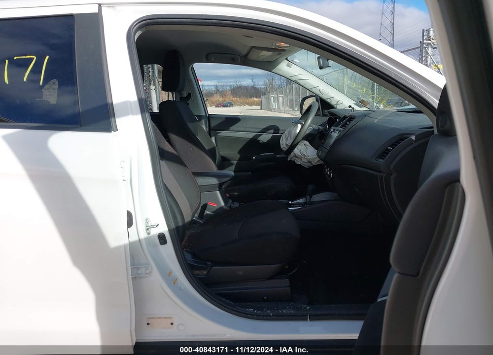 2018 MITSUBISHI OUTLANDER SPORT 2.0 ES VIN: JA4AP3AU0JZ018055