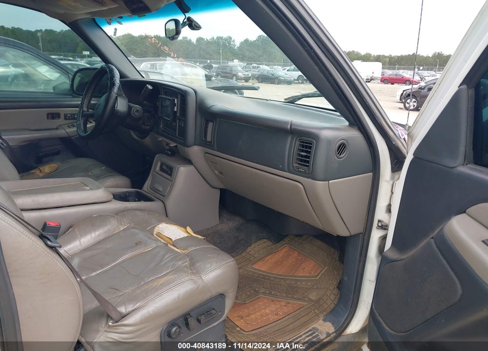 2002 CHEVROLET TAHOE LT VIN: 1GNEK13Z42J199249