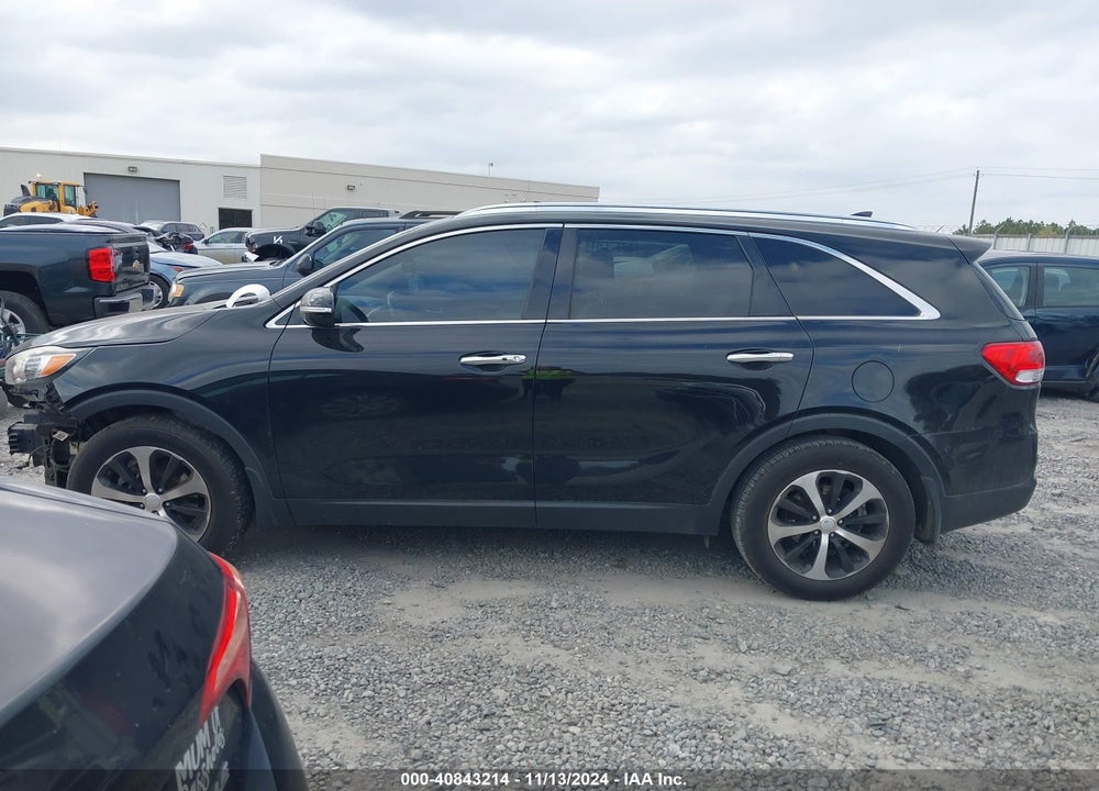 2018 KIA SORENTO 3.3L EX VIN: 5XYPH4A58JG365627