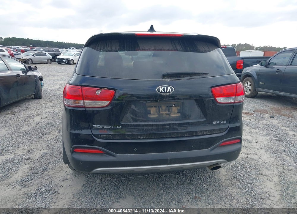2018 KIA SORENTO 3.3L EX VIN: 5XYPH4A58JG365627