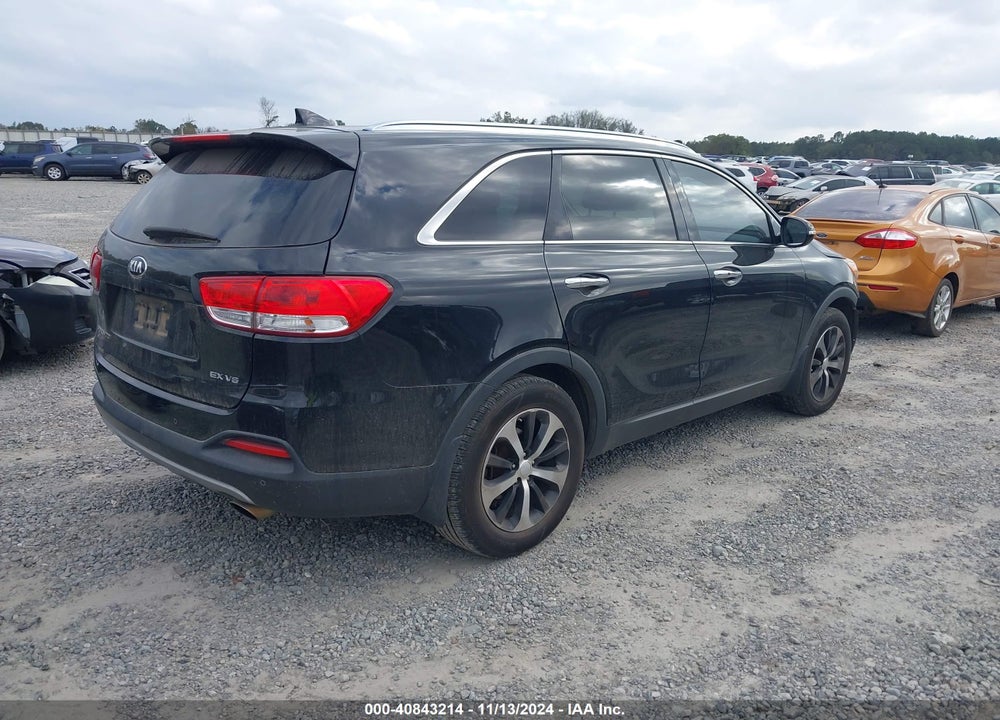 2018 KIA SORENTO 3.3L EX VIN: 5XYPH4A58JG365627