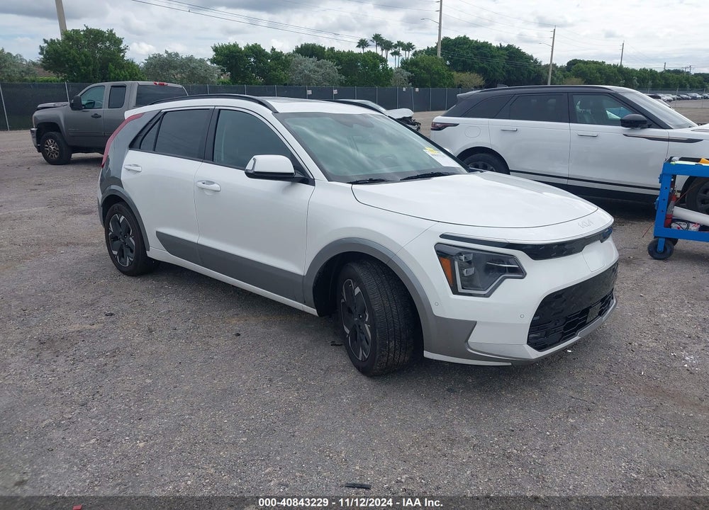 2023 KIA NIRO EV WAVE VIN: KNDCT3L15P5040078
