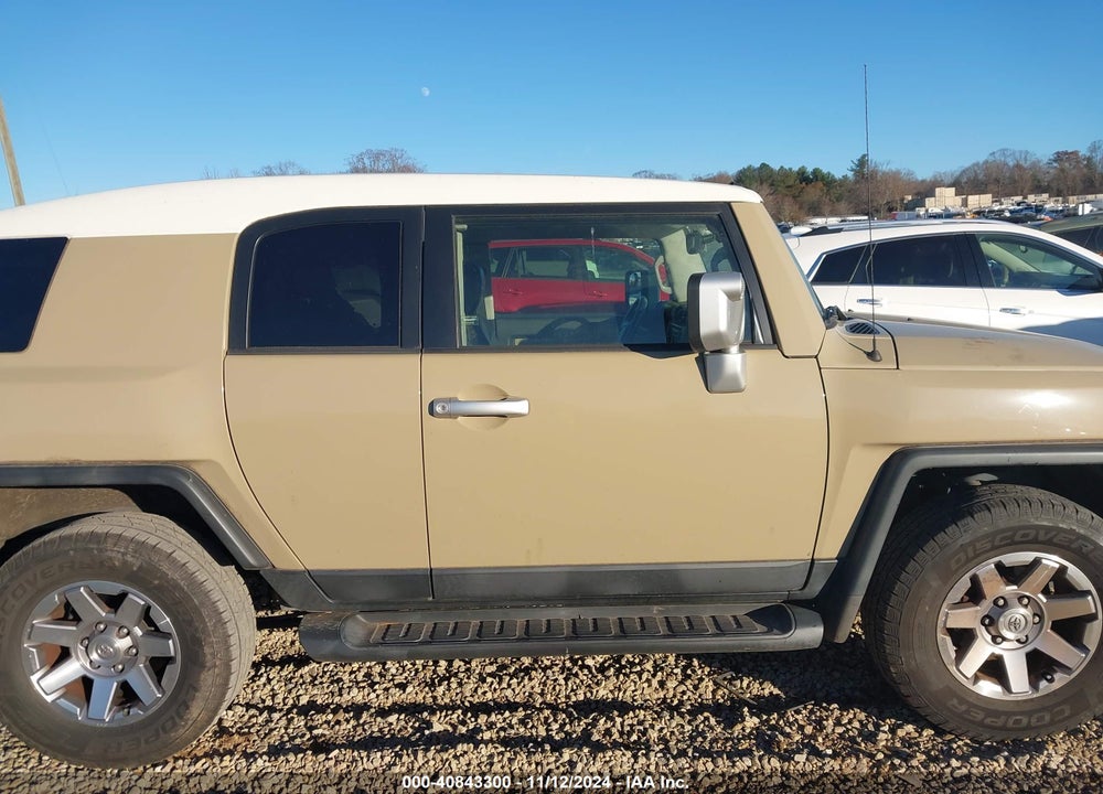 2014 TOYOTA FJ CRUISER VIN: JTEBU4BF6EK200538