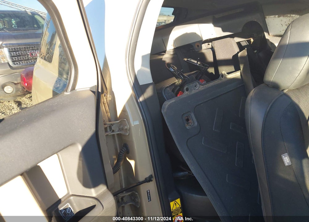 2014 TOYOTA FJ CRUISER VIN: JTEBU4BF6EK200538