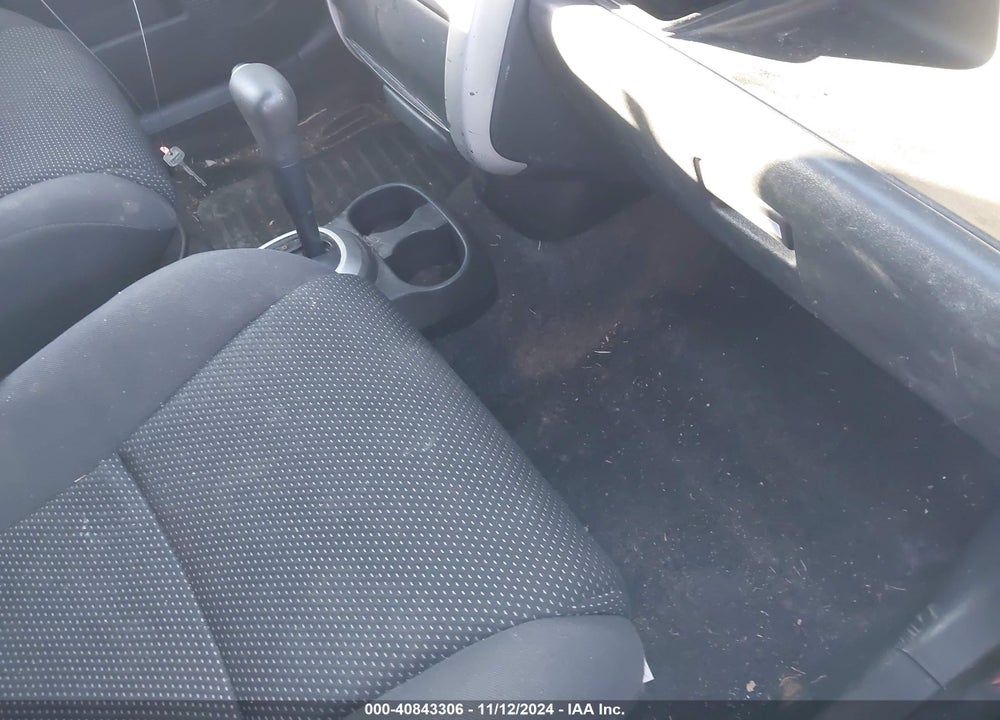 2005 SCION XB VIN: JTLKT324350171466
