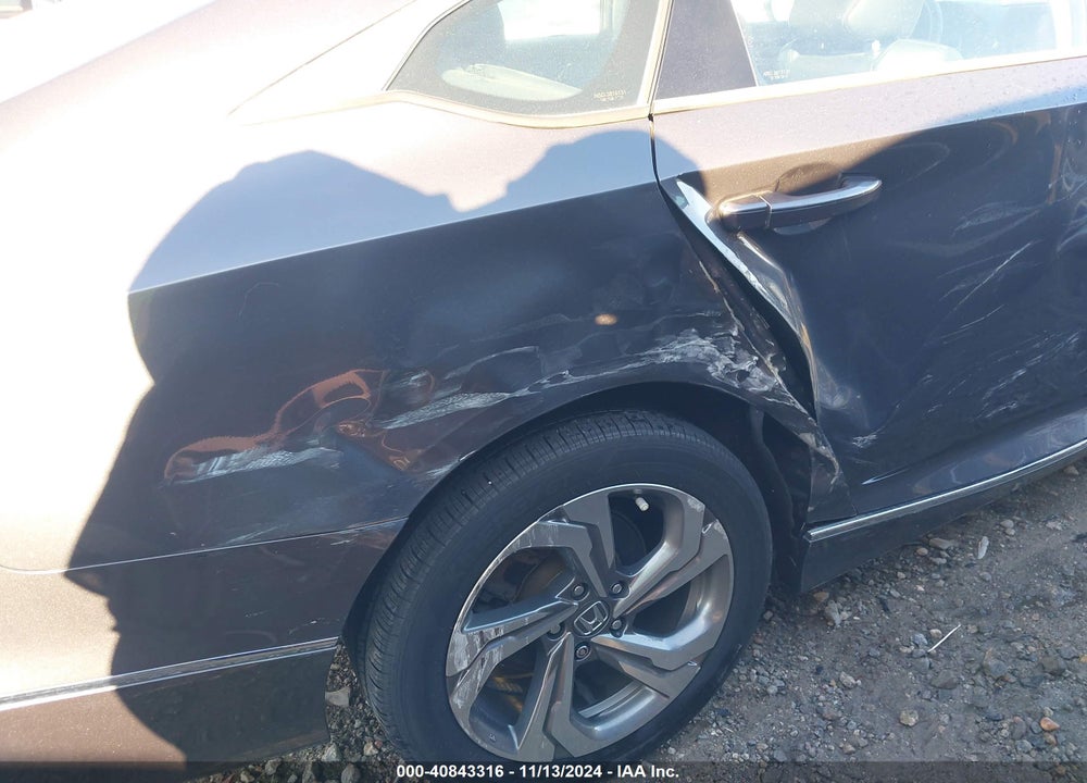 2018 HONDA ACCORD EX-L VIN: 1HGCV1F5XJA070612