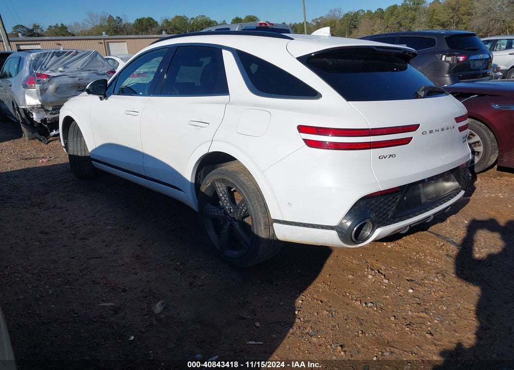2022 GENESIS GV70 3.5T AWD SPORT VIN: KMUMCDTC7NU032771