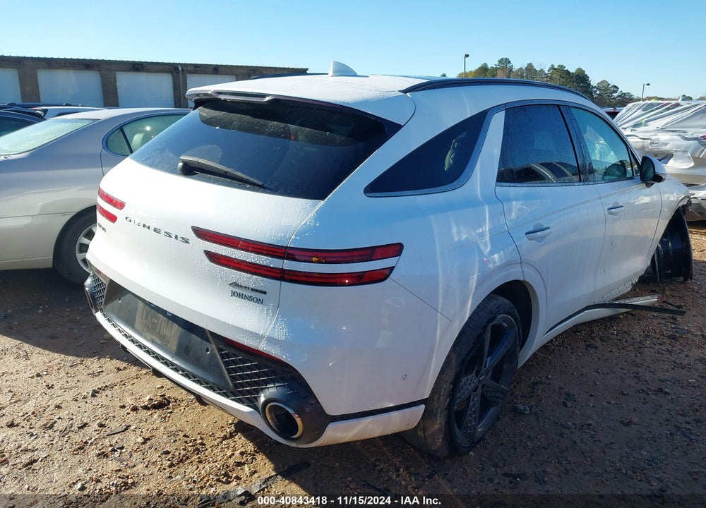 2022 GENESIS GV70 3.5T AWD SPORT VIN: KMUMCDTC7NU032771