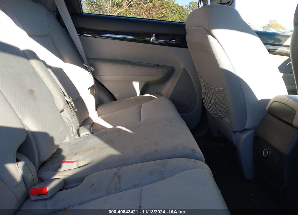 2013 KIA SORENTO LX VIN: 5XYKT3A6XDG424287