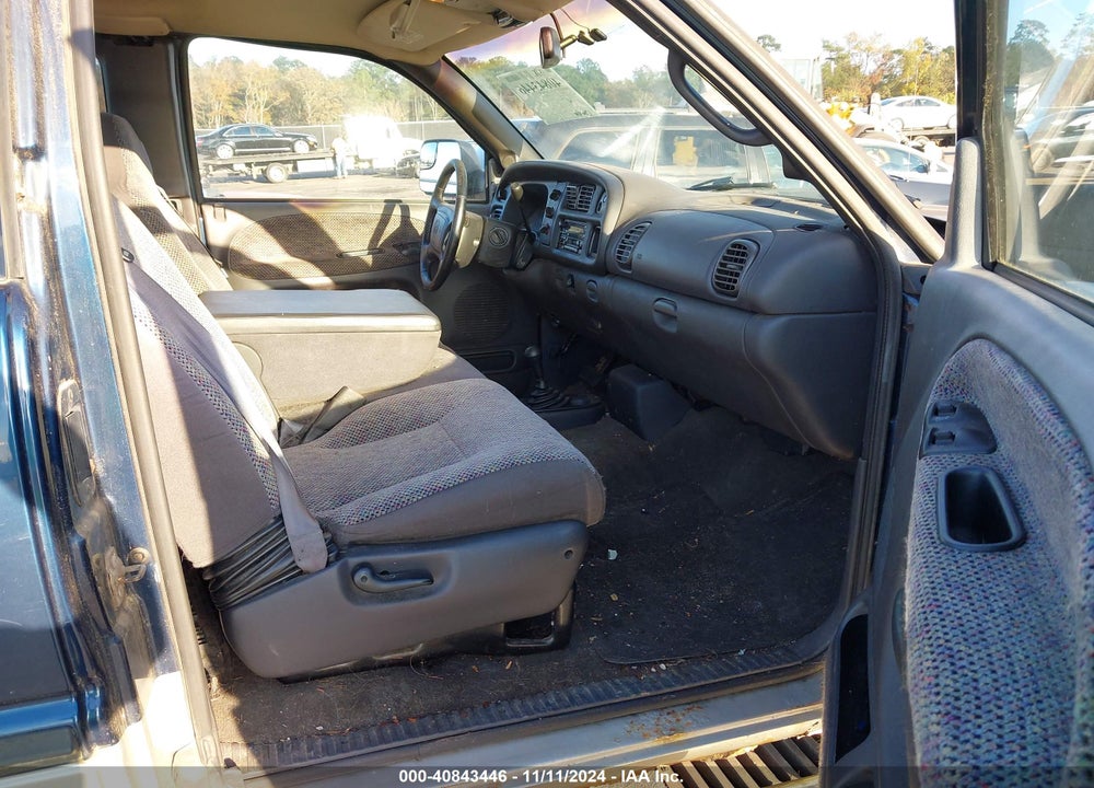2001 DODGE RAM 2500 ST VIN: 1B7KF23ZX1J583170