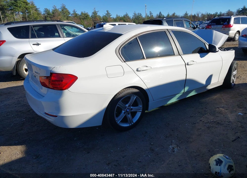 2015 BMW 320 VIN: WBA3C3G57FNS73324
