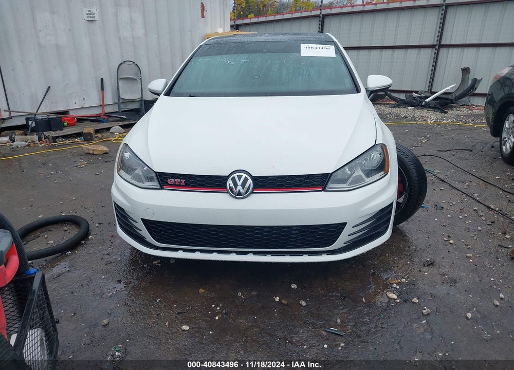 2017 VOLKSWAGEN GOLF GTI SE 4-DOOR VIN: 3VW547AUXHM010495