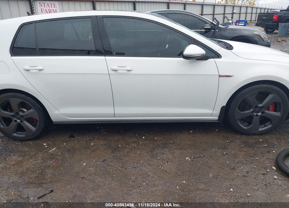 2017 VOLKSWAGEN GOLF GTI SE 4-DOOR VIN: 3VW547AUXHM010495